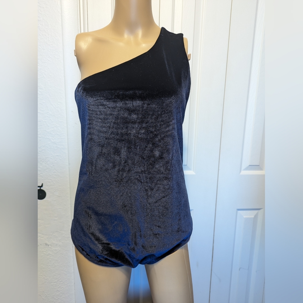Fabletics Gigi velour bodysuit Blue Size 2XL.